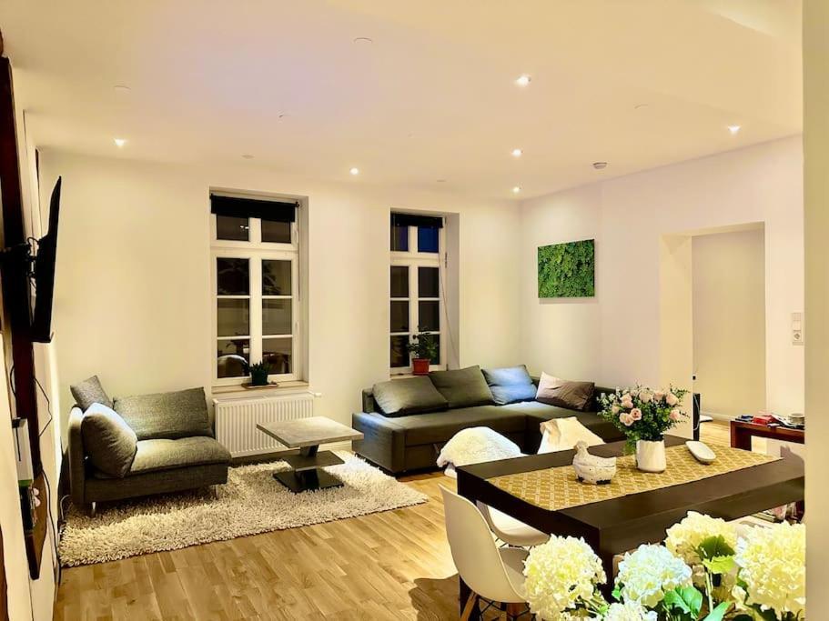 Wohnung Am Schloss 2 - Bestes Apartment In Weilburg Exterior foto